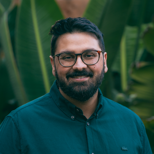 Kavi Harshawat Photo